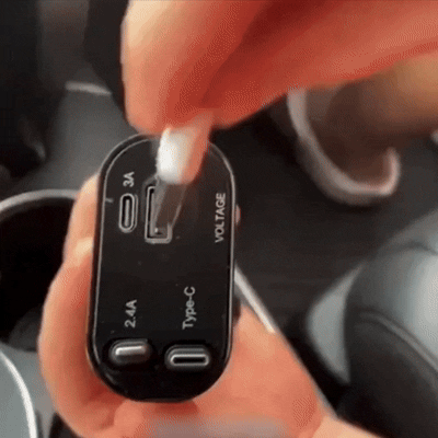 69W Genuine 4 in 1 Car Charger  with Built-in Retractable Cables